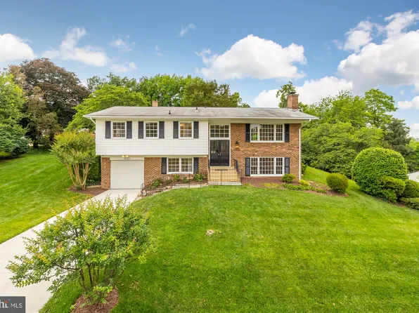 9721 Counsellor Dr, Vienna, VA 22181