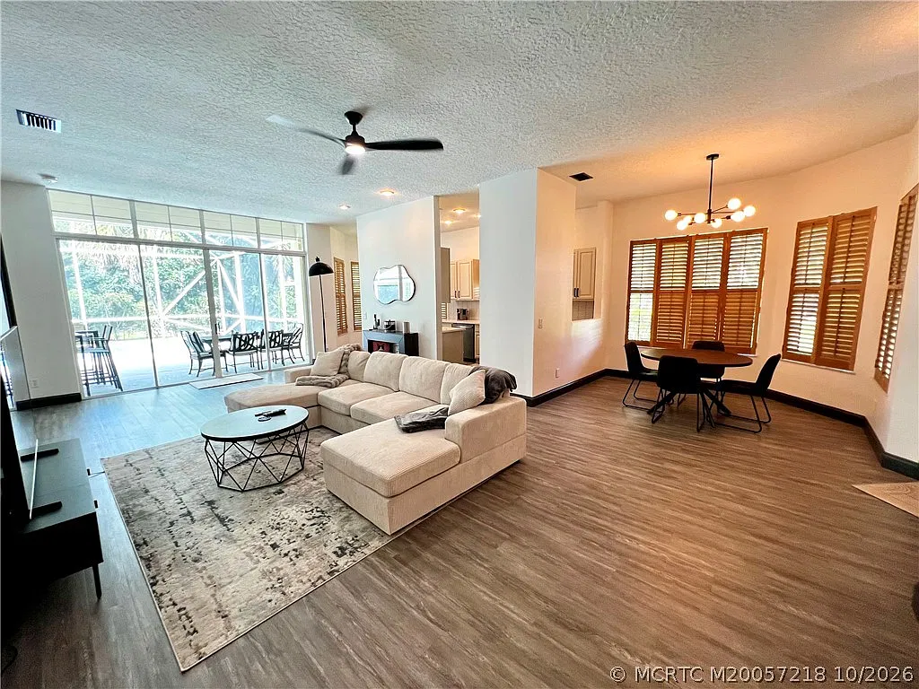 2 bed, 3.0 bath, 1732 sqft, $3,600 — Photo 2