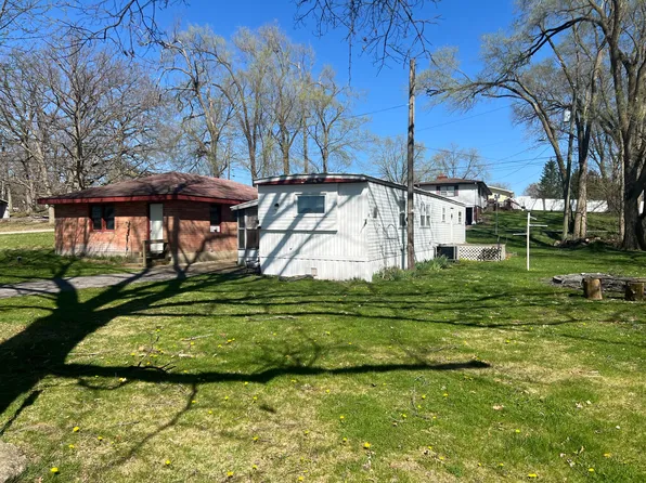 563 Van Blarcum Bch, Coldwater, MI 49036