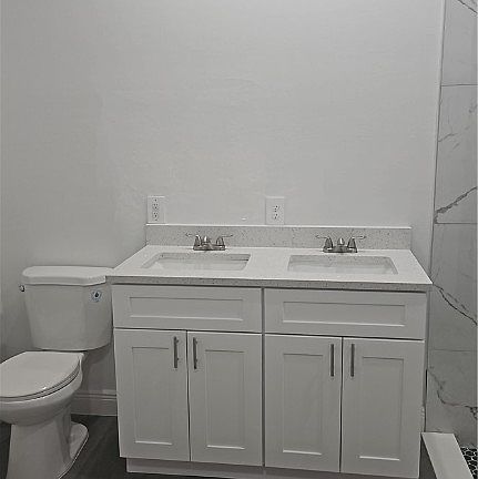 3rd image of 2505 15th St W