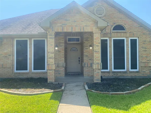 3508 Lily Ln, Rowlett, TX 75089