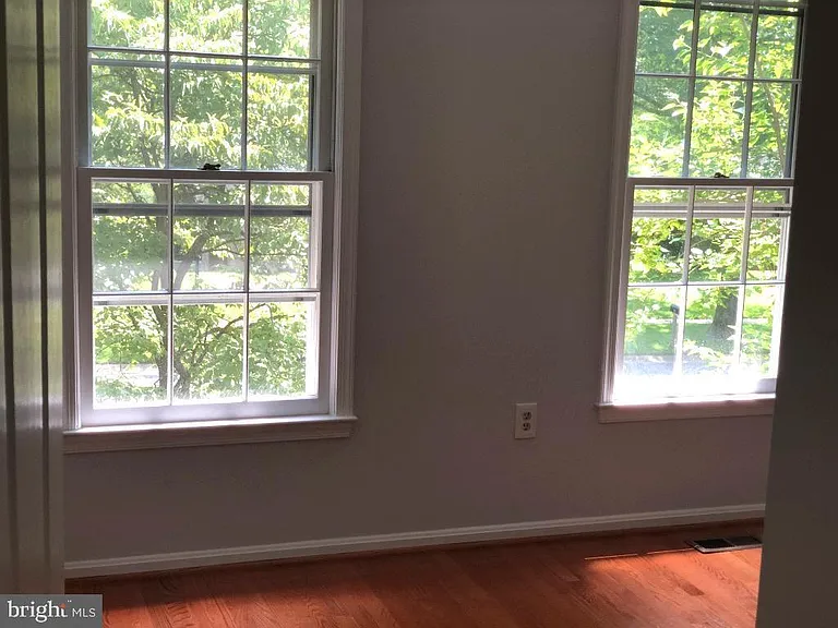 991 Farm Haven Dr — Photo 45