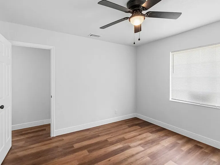 5127 69th Way N — Photo 15