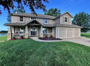 22750 S Moonlight Rd, Spring Hill, KS 66083