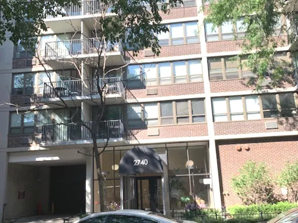 2740 N Pine Grove Ave APT 2D, Chicago, IL 60614