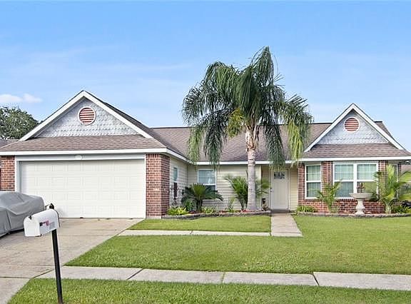 2nd image of 2716 Pin Oak Dr
