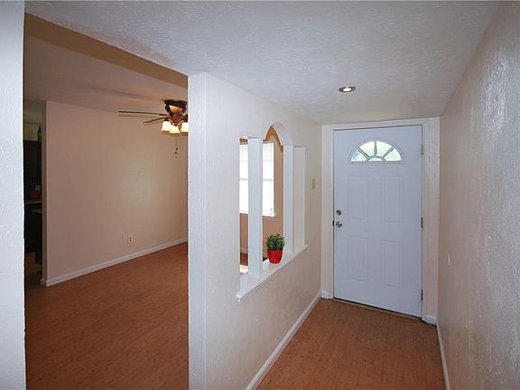 2nd image of 148 Meadowcrest Dr