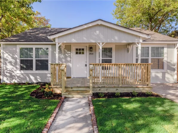 1904 Echols St, Bryan, TX 77801