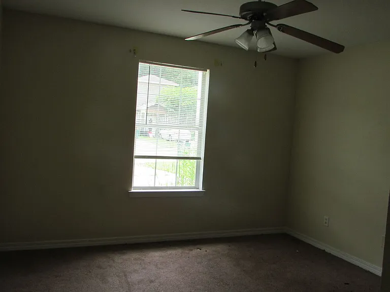 5386 Quail Creek Cir — Photo 7