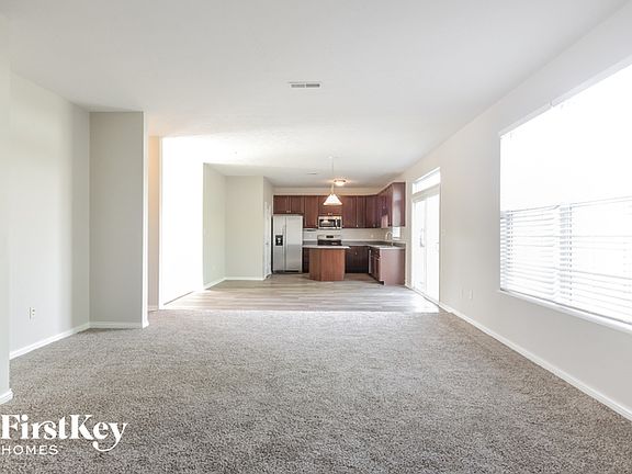 3rd image of 1839 Ernest Dr