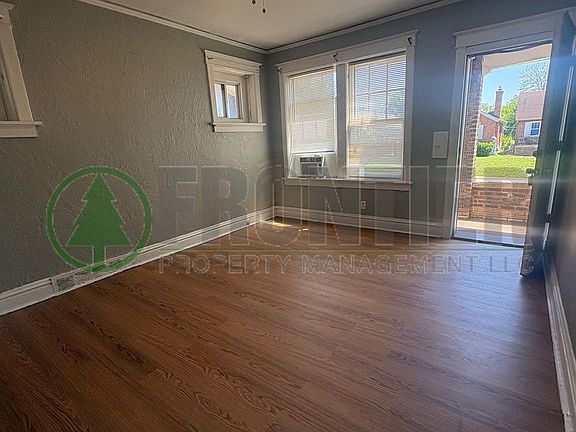2nd image of 3923-25 Keokuk St #659520F21