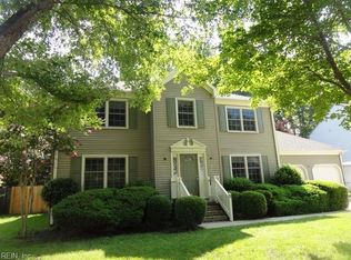 7 Fields Dr, Hampton, VA 23664