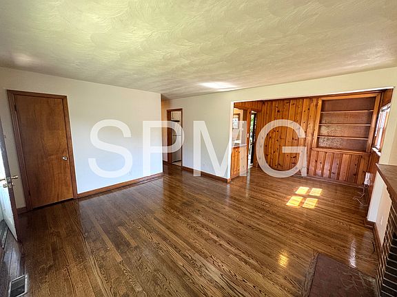 4th image of 1603 Alberta Dr