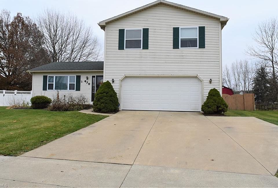 1st image of 470 Bayberry Dr