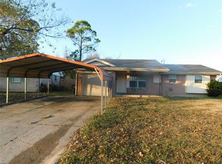 1421 N Norman Ave, Moore, OK 73160