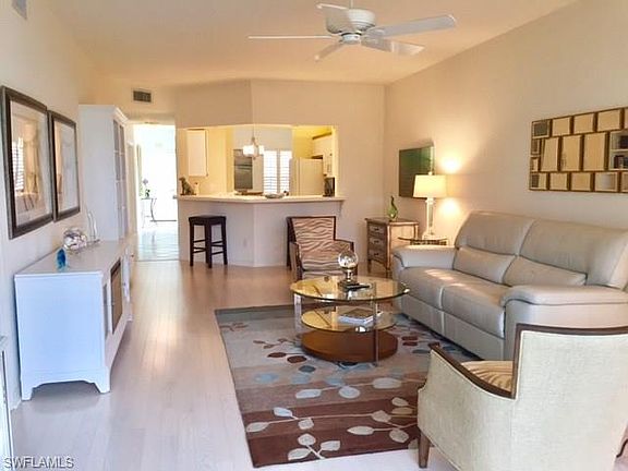 3rd image of 824 Tanbark Dr APT 104