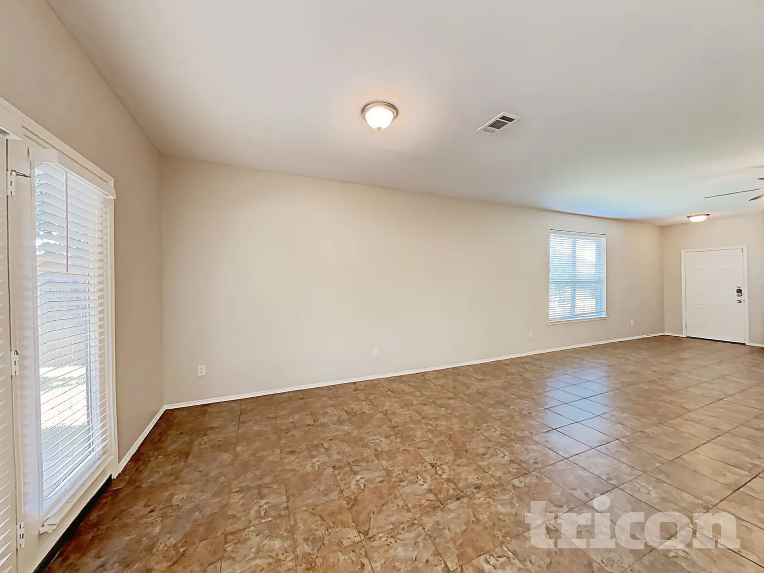 209 Stable Drive Waxahachie TX — Photo 4