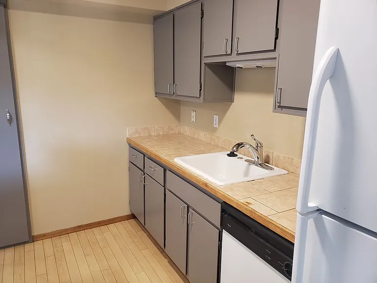 8316 SW Terwilliger Blvd — Photo 12