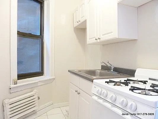 Rented by City Connections Realty | media 2