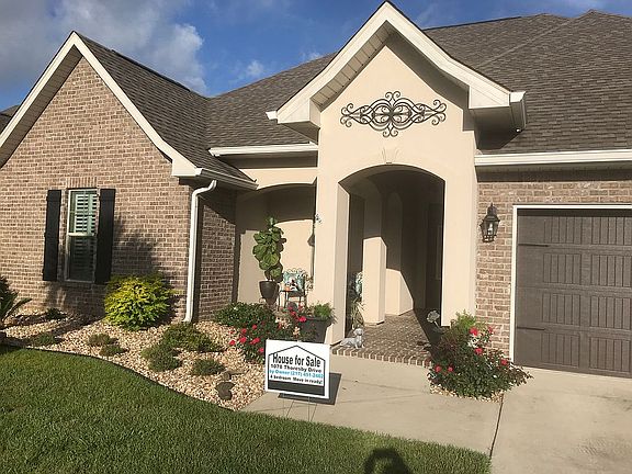 immaculate home/landscape