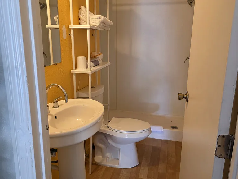 1113 Pine St #A — Photo 6