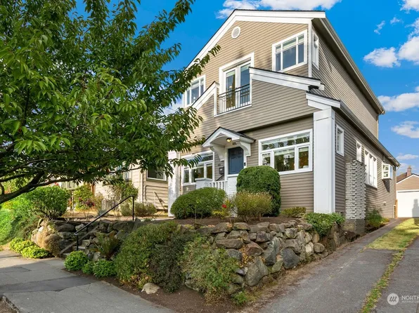 6552 Cleopatra Place NW, Seattle, WA 98117