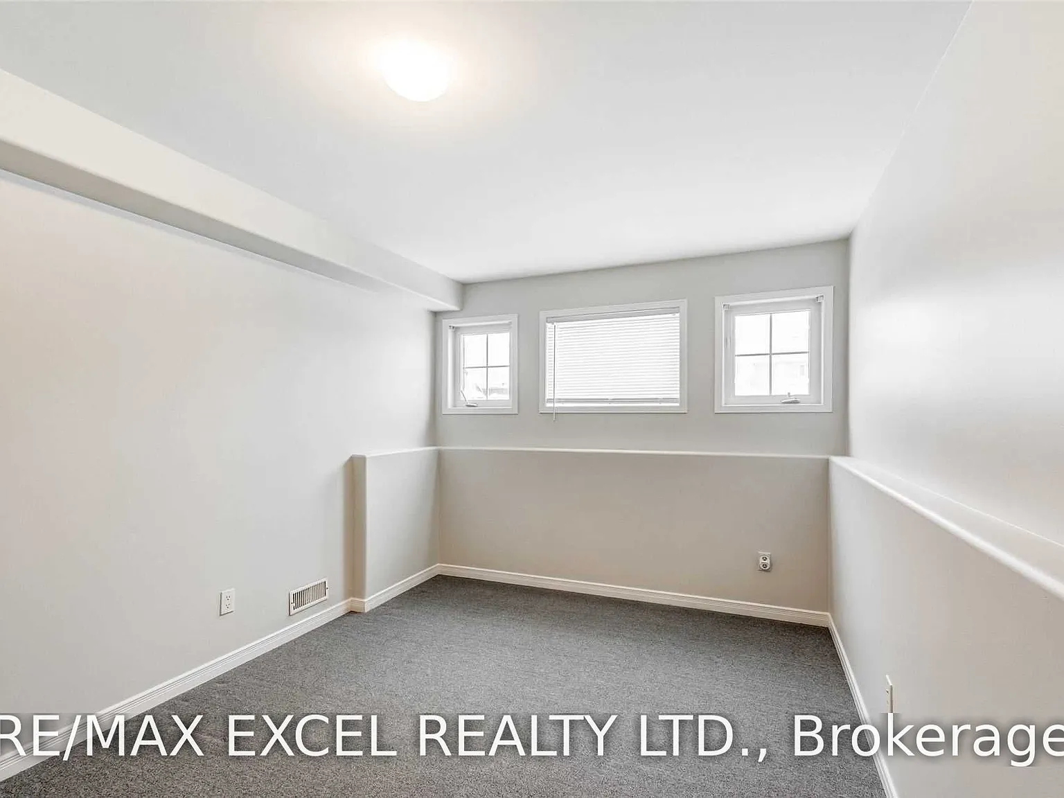 3 bed, $2,200 — Photo 2