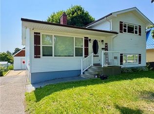 240 Alexander St, Miramichi, NB E1V 1H3