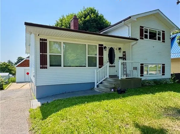 240 Alexander St, Miramichi, NB E1V 1H3