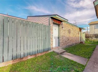 725 Peppertree Dr #22, Bryan, TX 77801