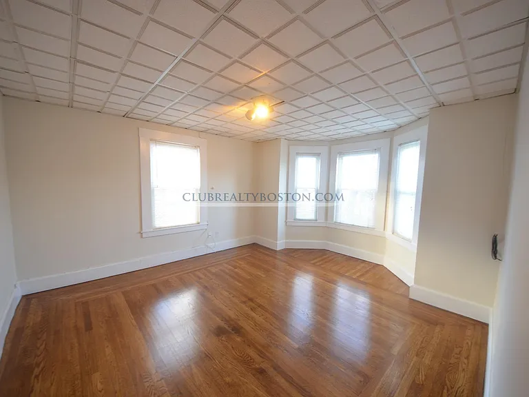 23 Cushing St #2 — Photo 3