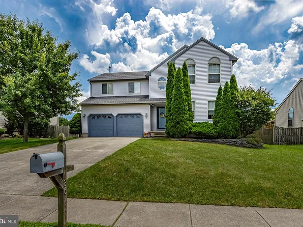 86 Springcress Dr, Delran, NJ 08075