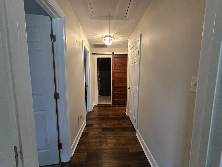 409 N Fulton St — Photo 33