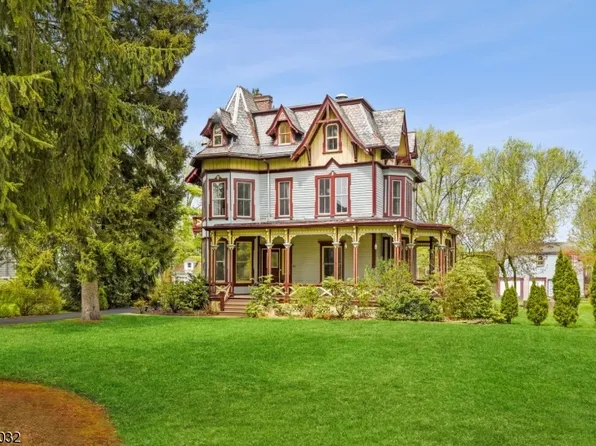 85 Kent Place Blvd, Summit City, NJ 07901