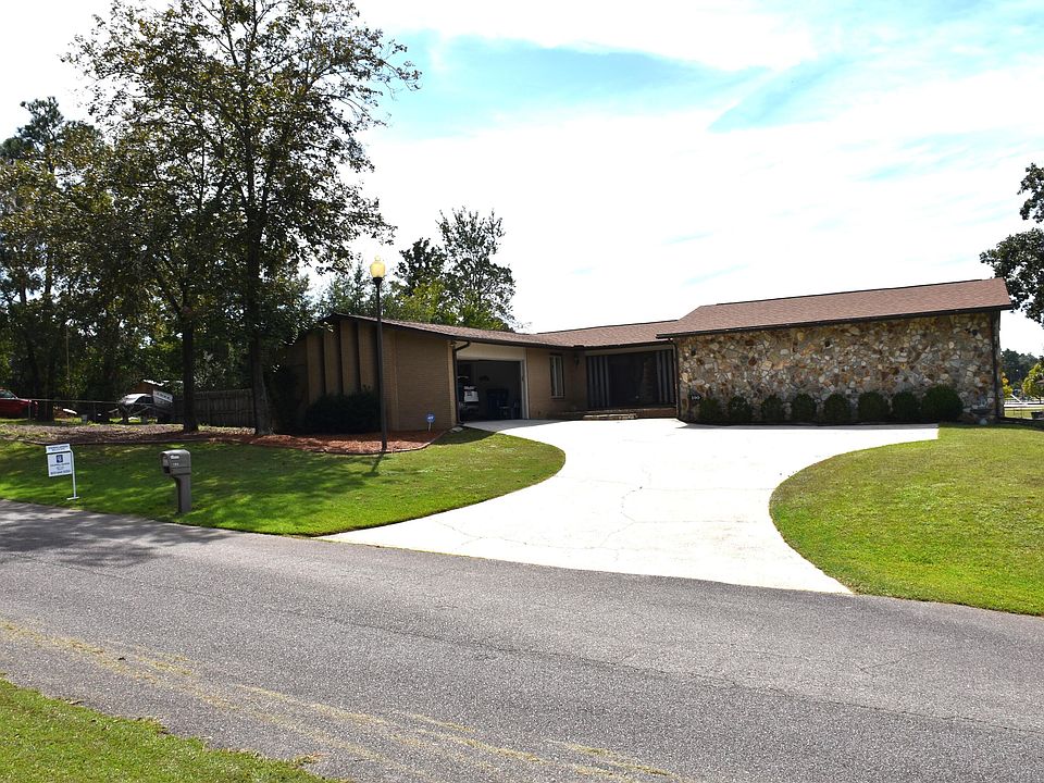 190 Murphy St, Gloverville, SC 29828 MLS 210973 Zillow