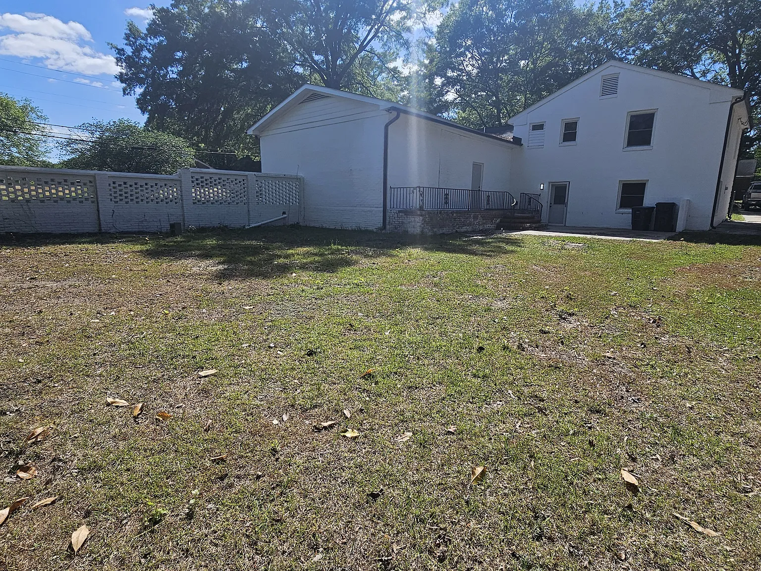 1112 S Andrews Ave — Photo 3