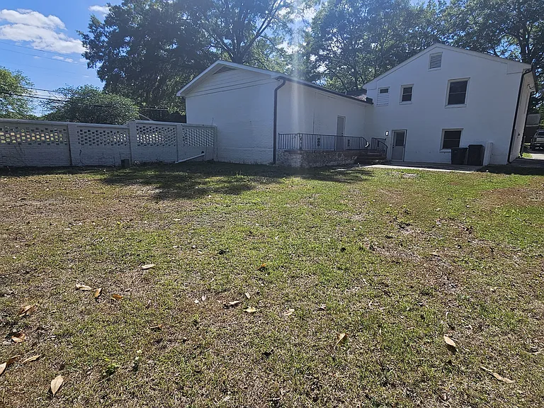 1112 S Andrews Ave — Photo 3