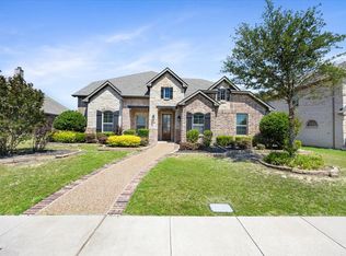 134 Pinewood Ave, Red Oak, TX 75154