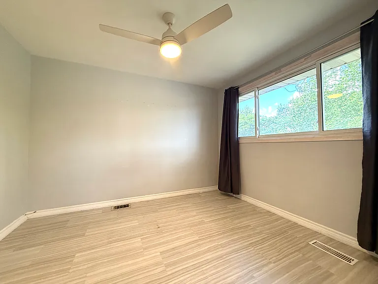252 Scott St — Photo 4