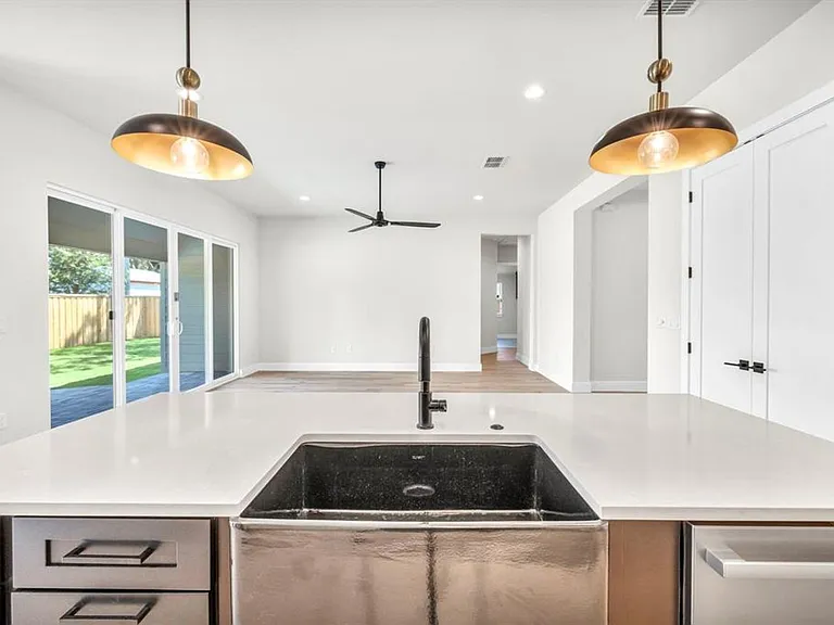 8209 Polar Dr — Photo 14