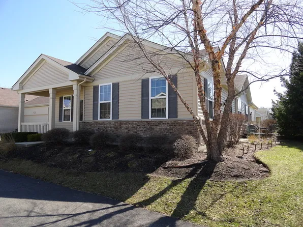 1665 Hannah Ln Unit 1665, Hampshire, IL 60140