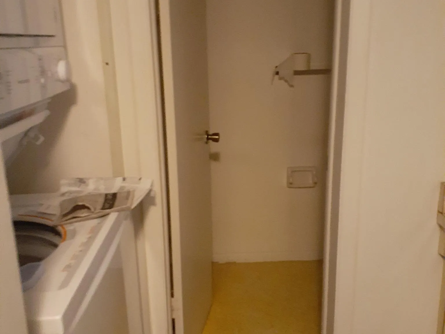 2 bed, 837 sqft, $1,350 — Photo 2
