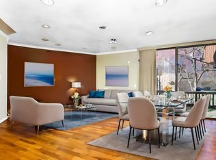 571 Sanderling Ct, Secaucus, NJ 07094