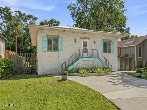 222 Circle Dr, Saint Simons Island, GA 31522