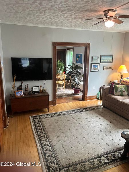 5th image of 39 Cherry Street