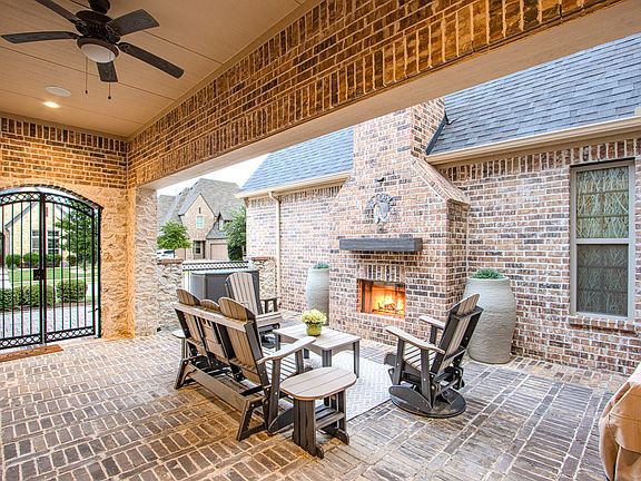 5th image of 3509 Sutton Dr