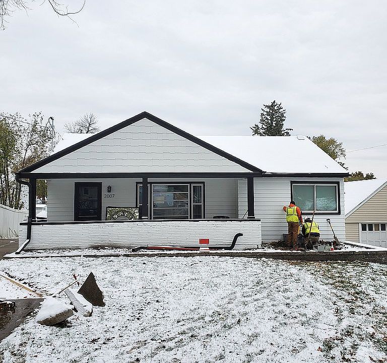 1st image of 2007 Southlawn Dr