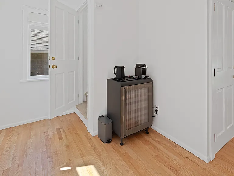 43 Sawasett Ave — Photo 15