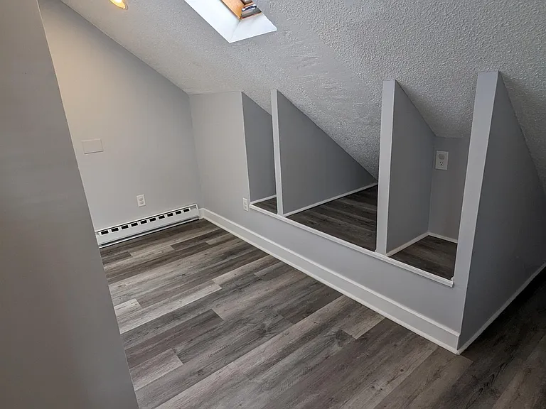 359 Oak St #3 — Photo 6