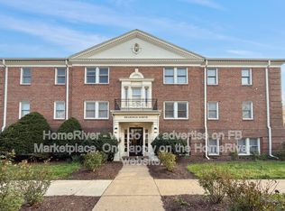 722 S Washington St APT 104, Alexandria, VA 22314